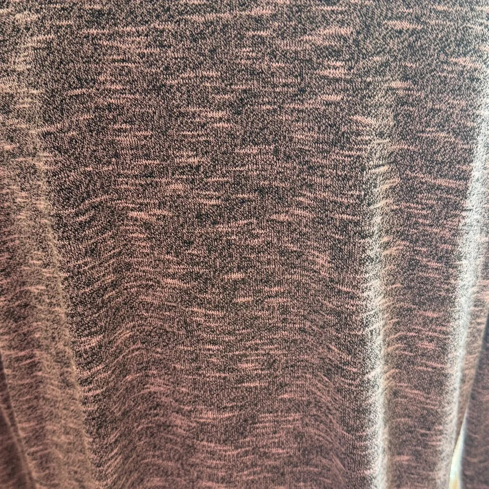 Juicy Couture size XXL long sleeve strappy neck gray & pink w/silver studs - Picture 6 of 6